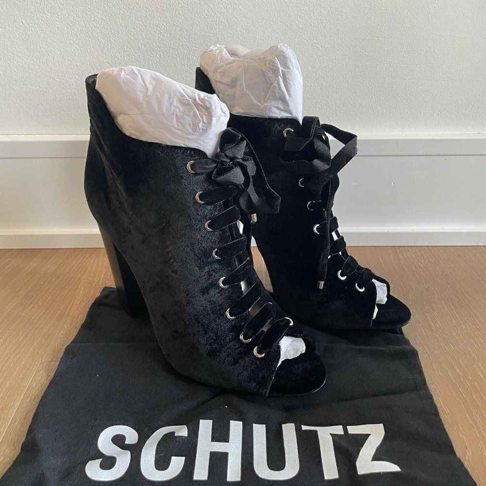 Schutz‎ Bootie Womens 10 Black Neapoli Block Heel Lace Up Velvet Peep Toe